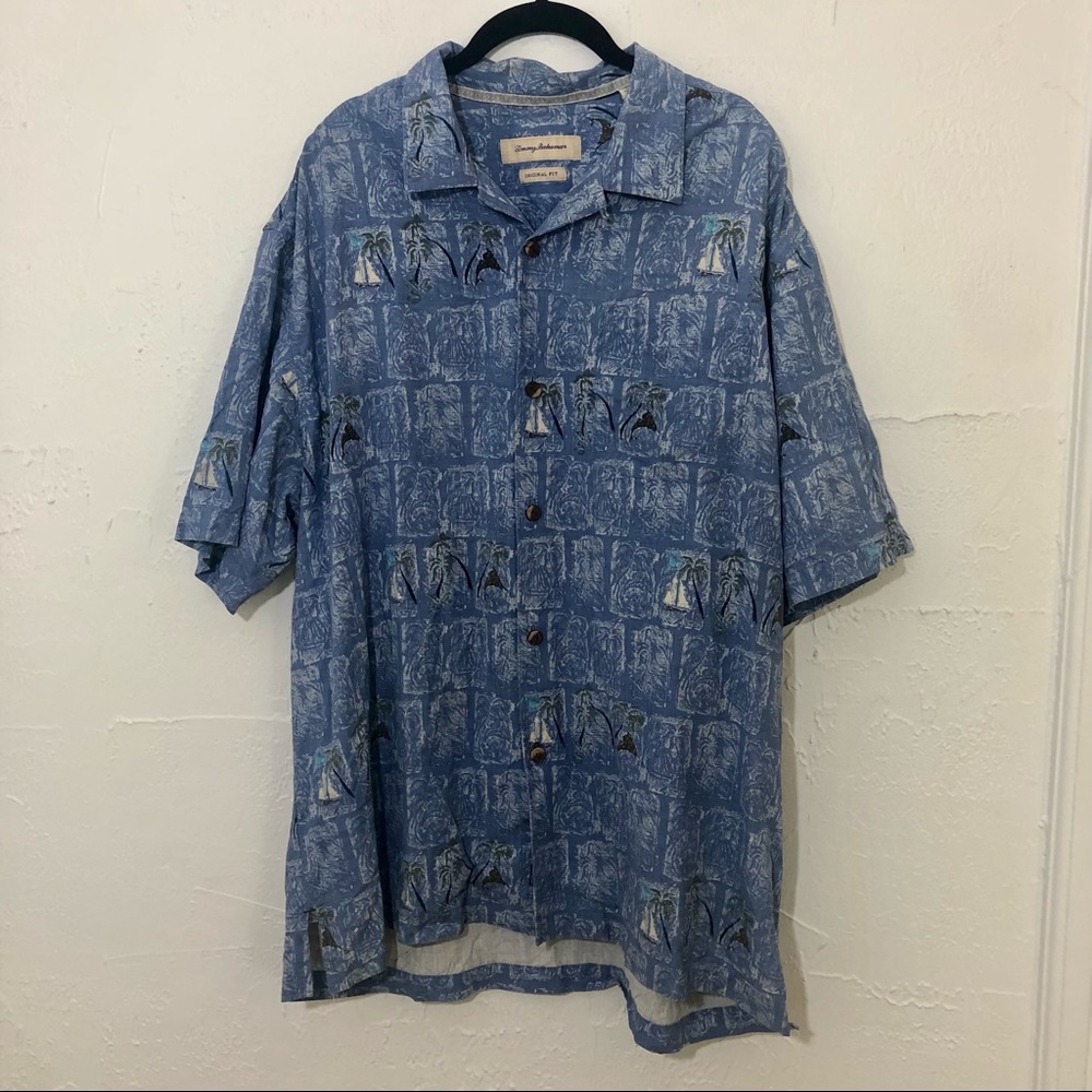 Tommy Bahama 100% Silk Blue Hawaiian Palm Tree Wooden Button Shirt Xl Beach